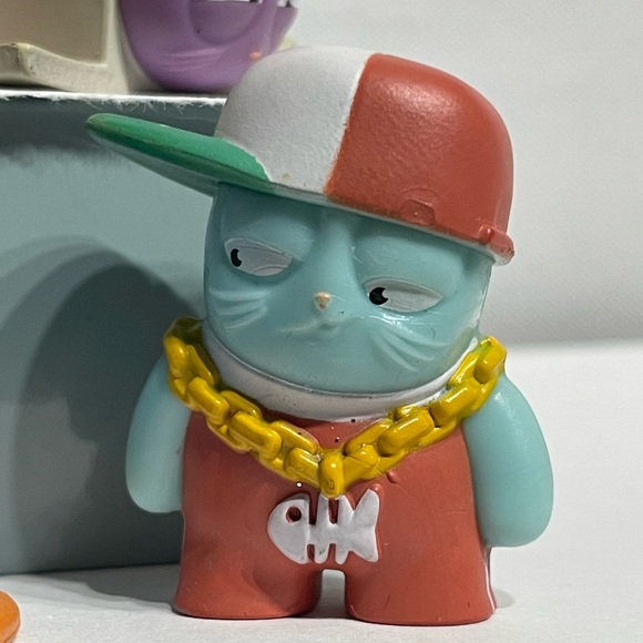 Lot of 6 Lost Kitties Figures Great Condition - Picture 5 of 7